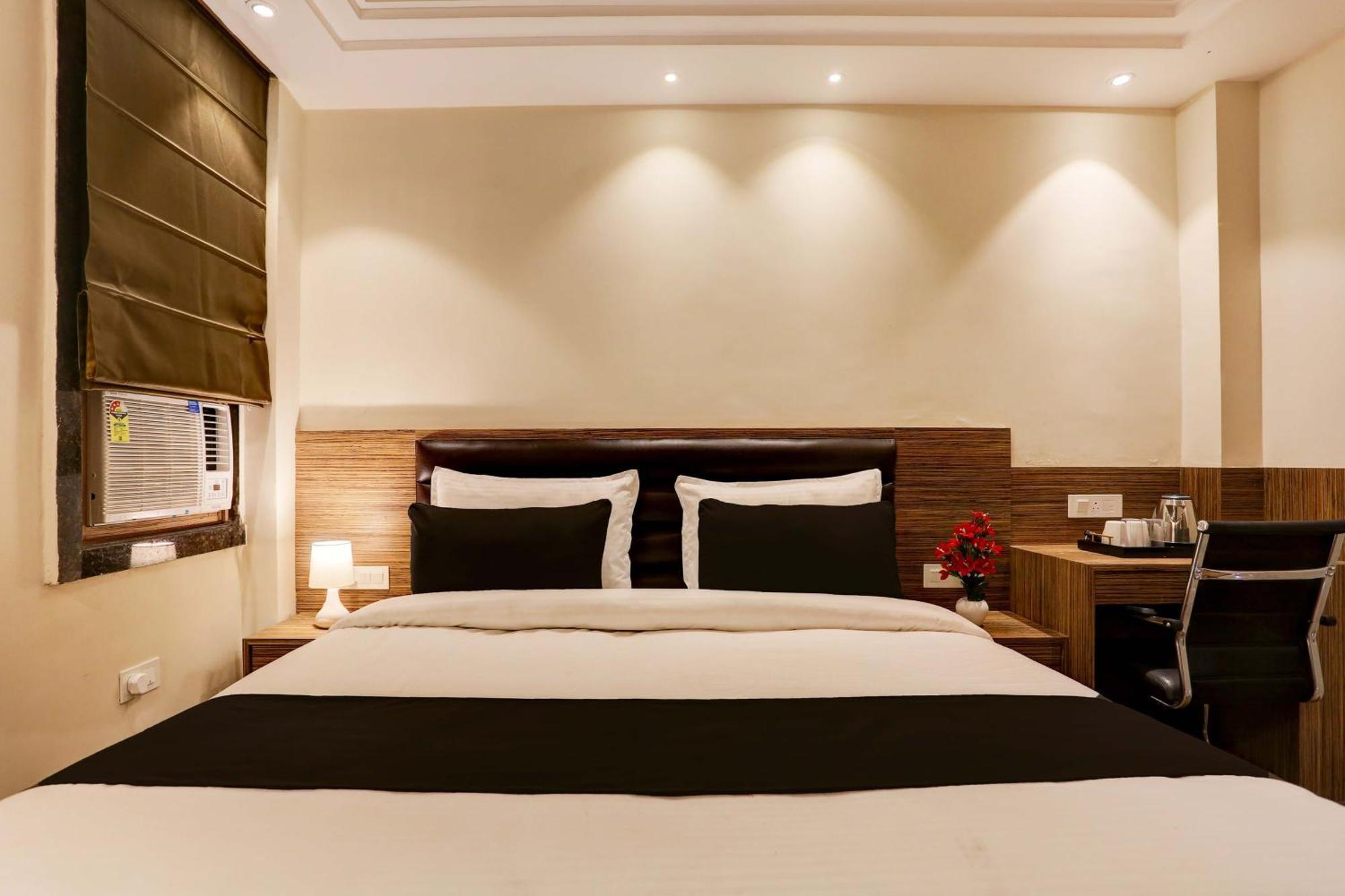 Hotel Collection O Stargaze Kanpur Esterno foto