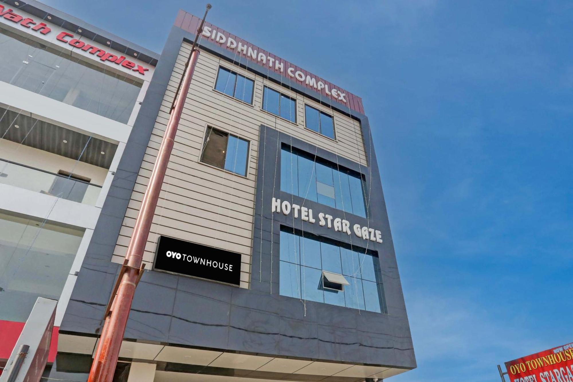 Hotel Collection O Stargaze Kanpur Esterno foto